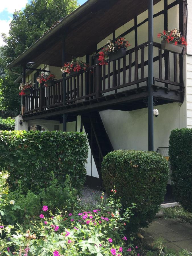 Holiday Home Les Ancolies  Gîte citadin Spa Exterior foto